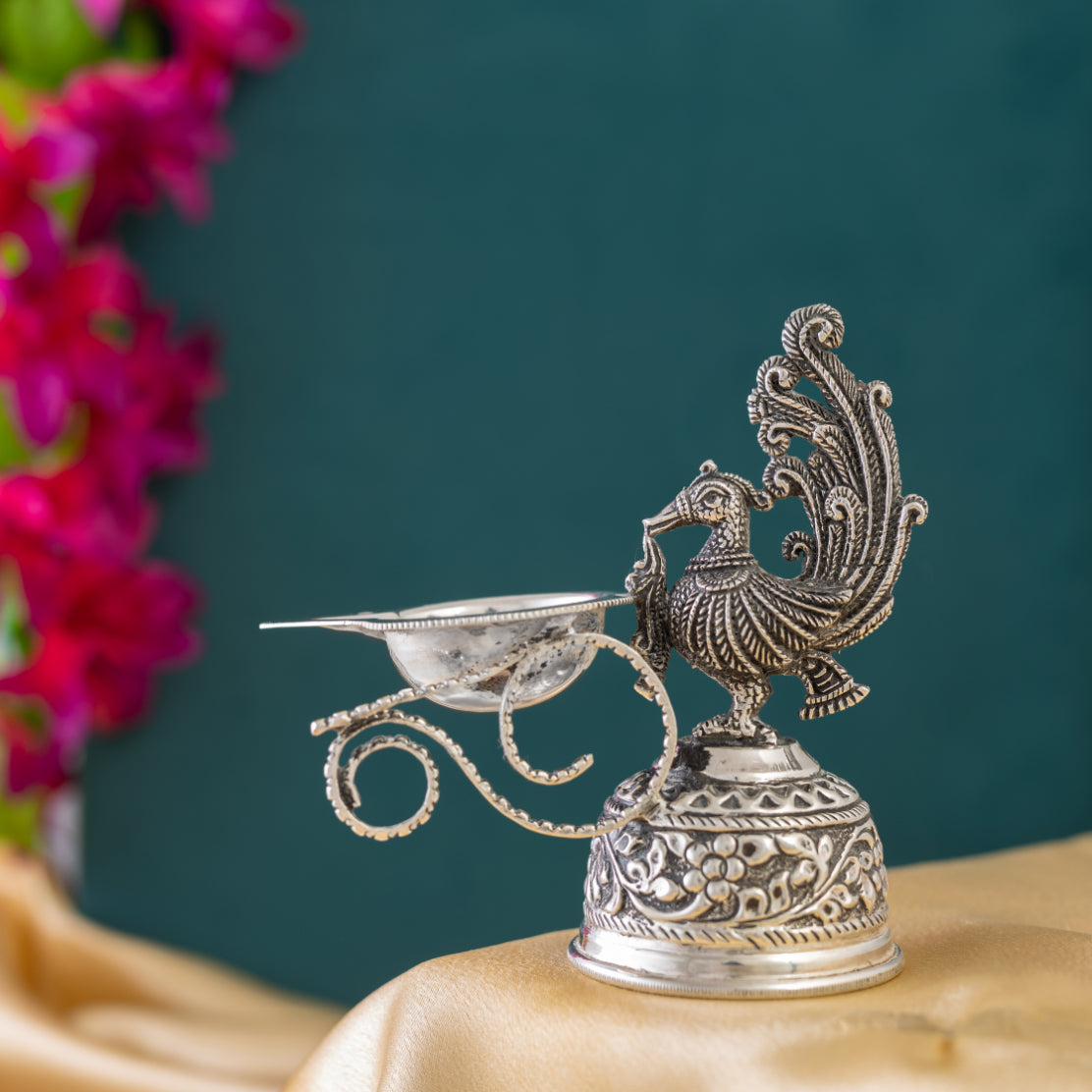 Shree Mor Deep Niranjan