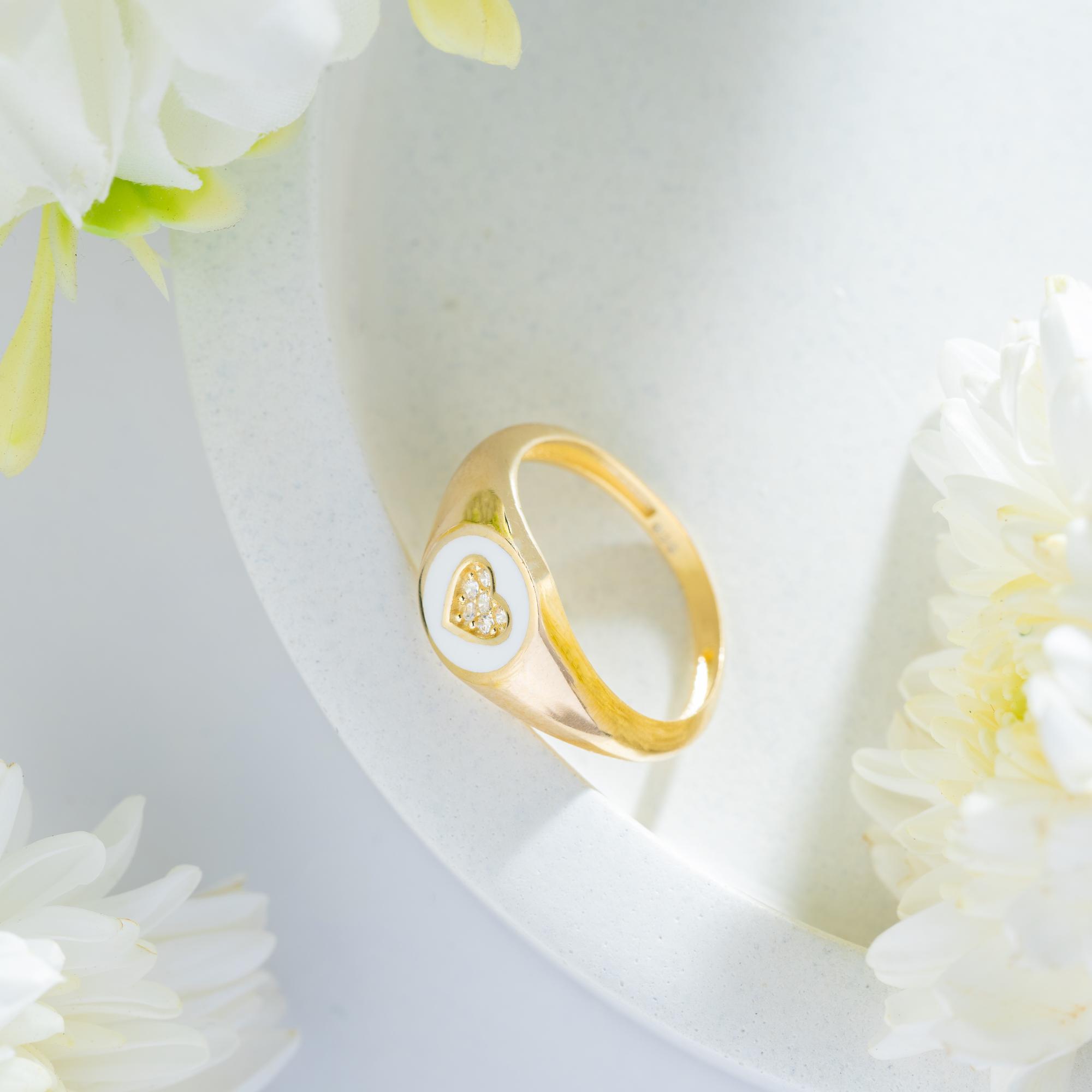 Amora Heart Ring