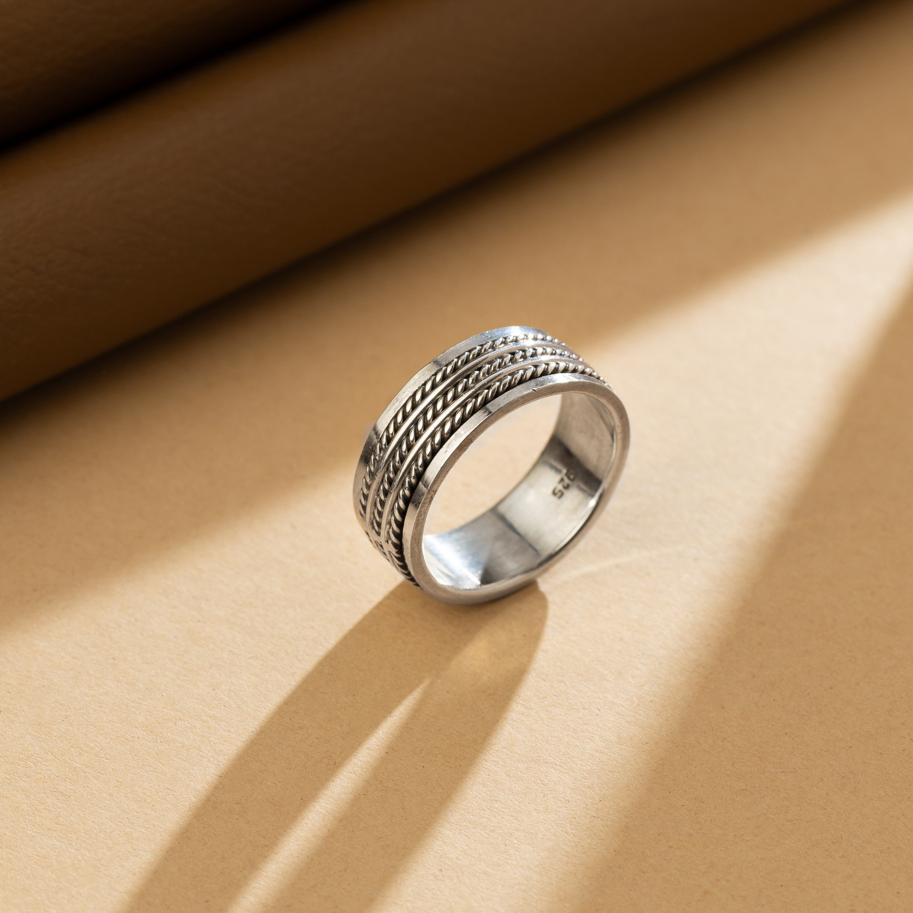 Heritage Twist Band Ring
