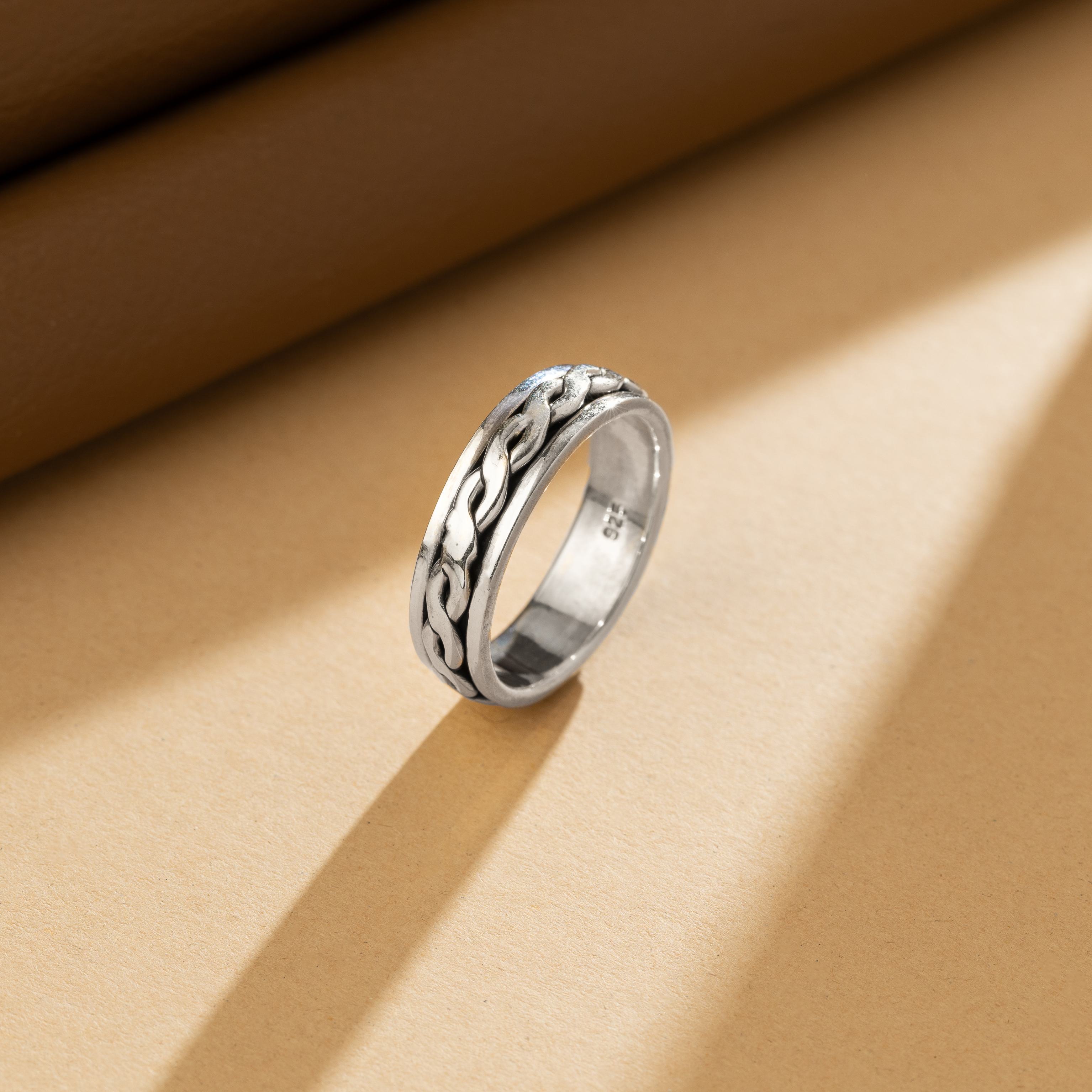 Infinity Link Band Ring