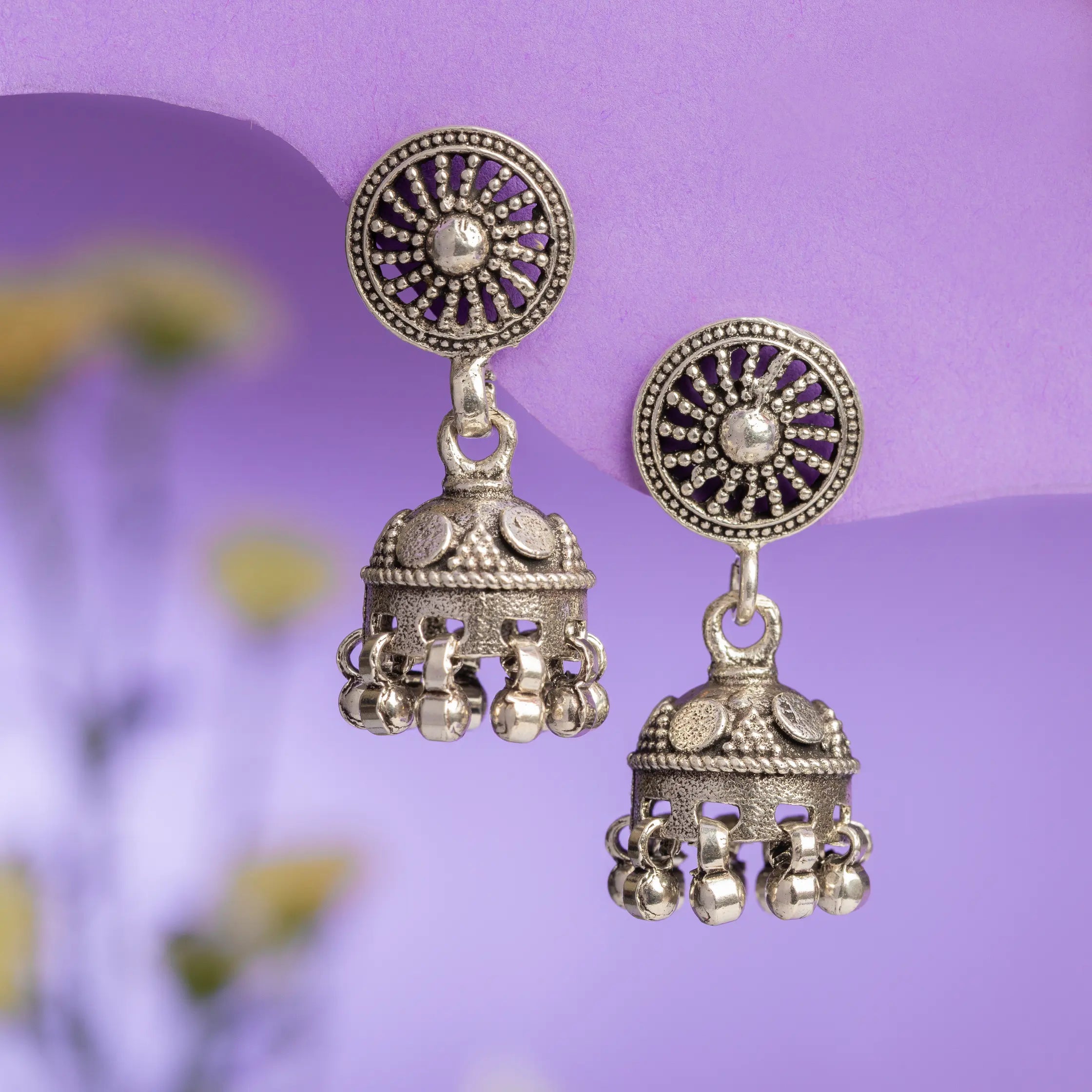 Jhumka Radiance