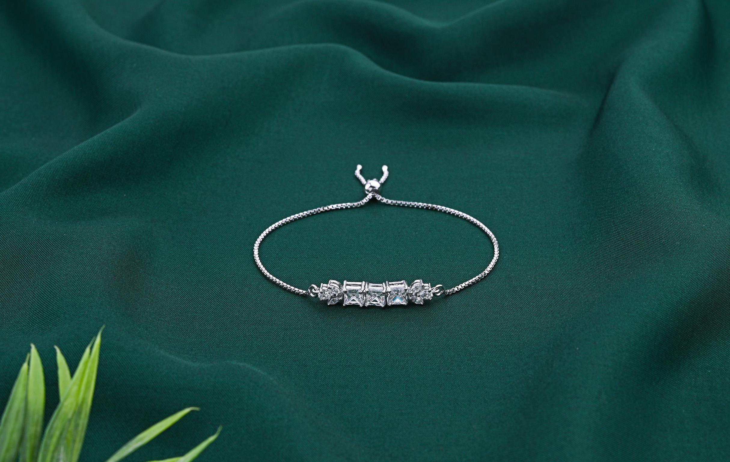 Noble Fit Bracelet