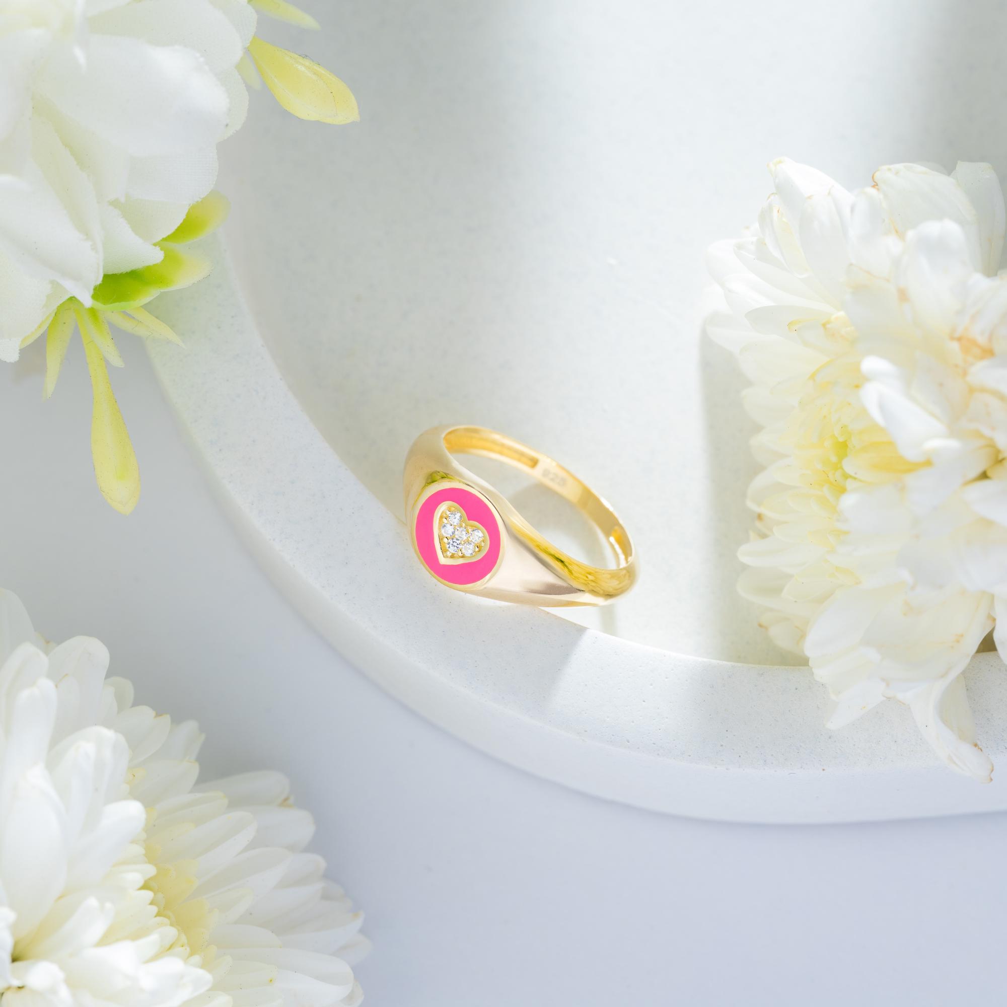 Rosé Heart Signet Ring