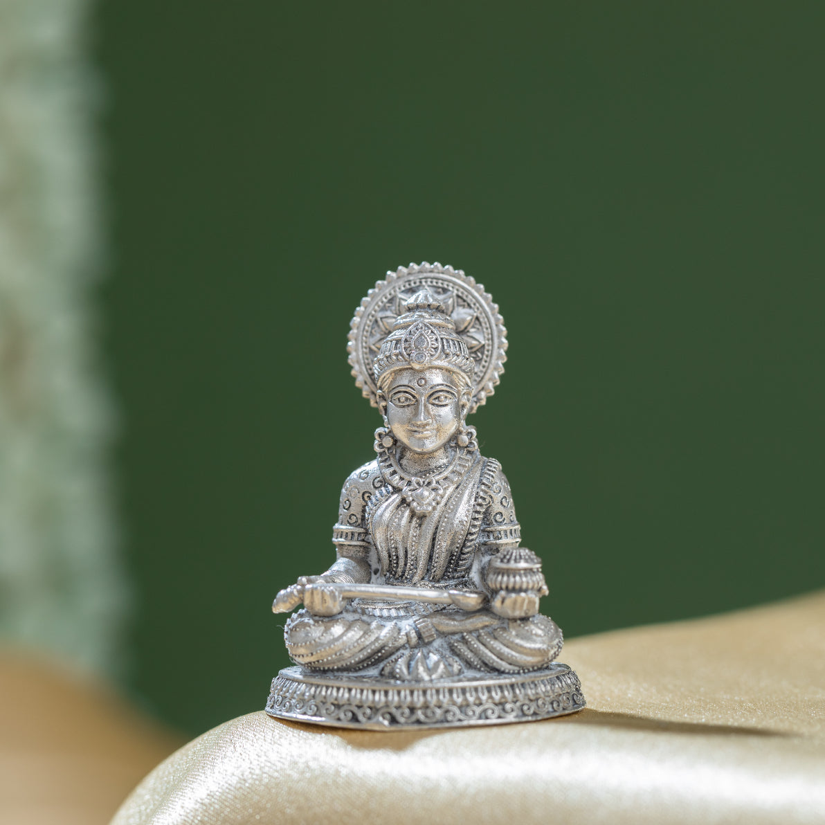 Silver Grace Annapurna