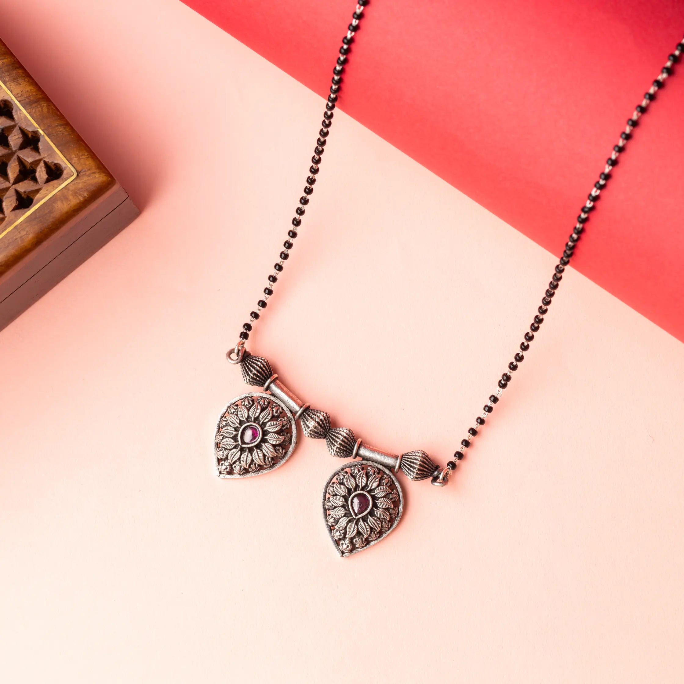 Sphurti (स्पूर्ति) Mangalsutra