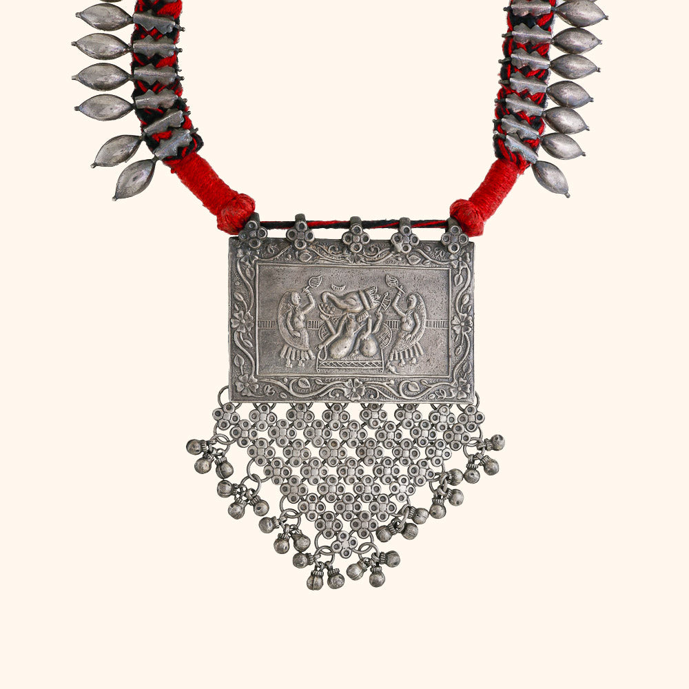 Alluring Red And Black Combination Thread Necklace
