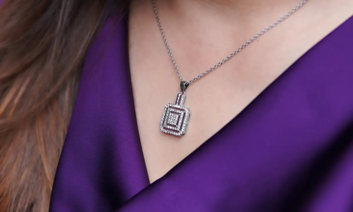 Customised Jewellery Online in 2026: Personalised Silver Pieces That Make Every Gift Unique