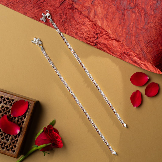 Tāmrakānti (ताम्रकान्ति) Payal