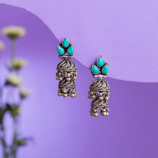 Turquoise Drama, Desi Karma Jhumka