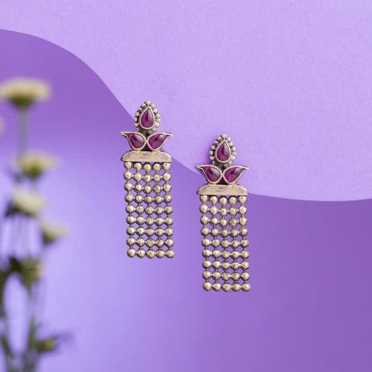 Red Jhumka That Reigns