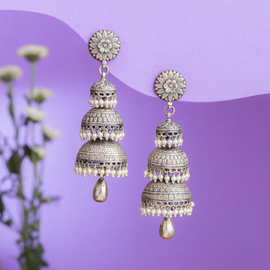 Elegance in Every Curve Jhumka