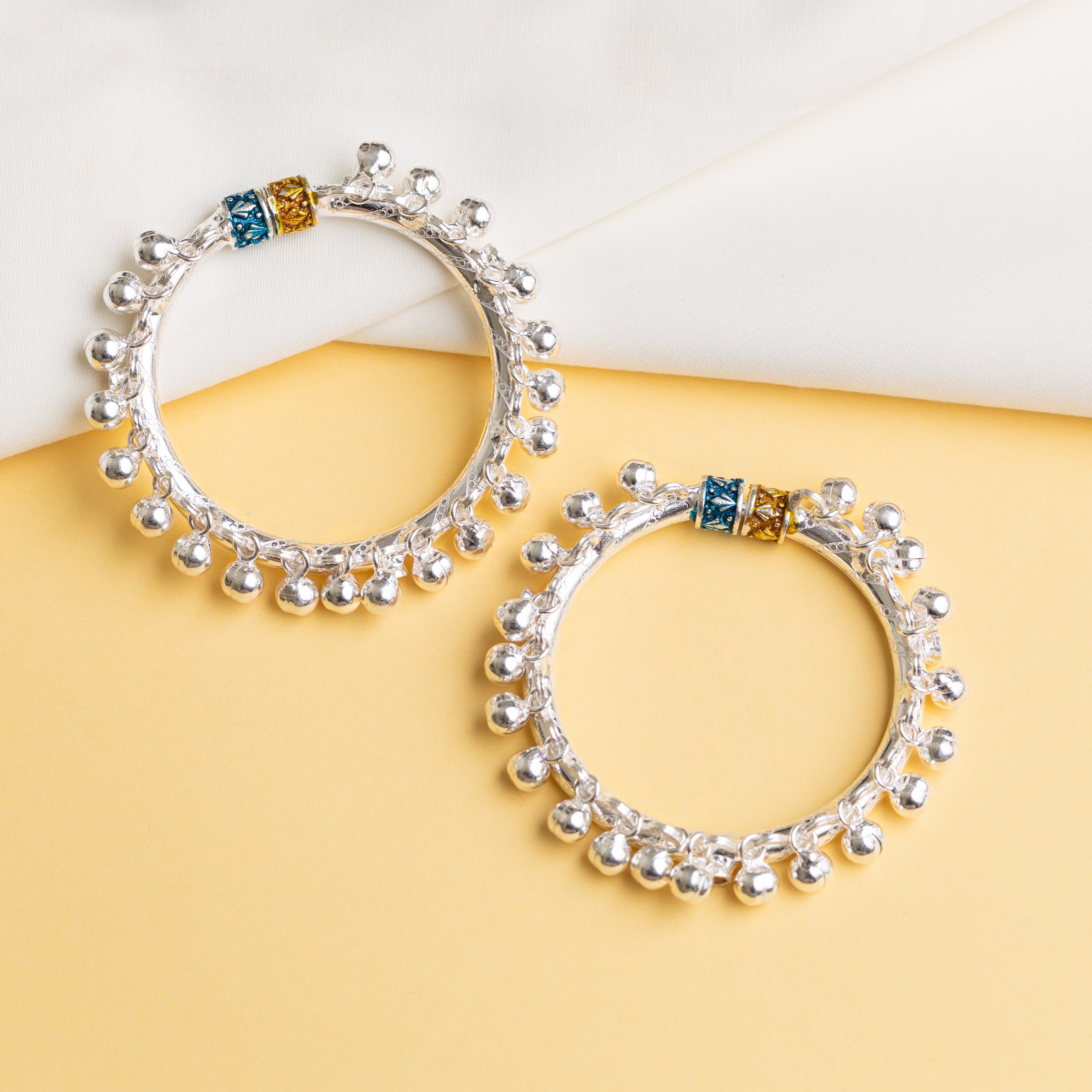 Ghungroo Kadli / Bangles
