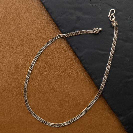 Delicate But Deadly Stylish Chain