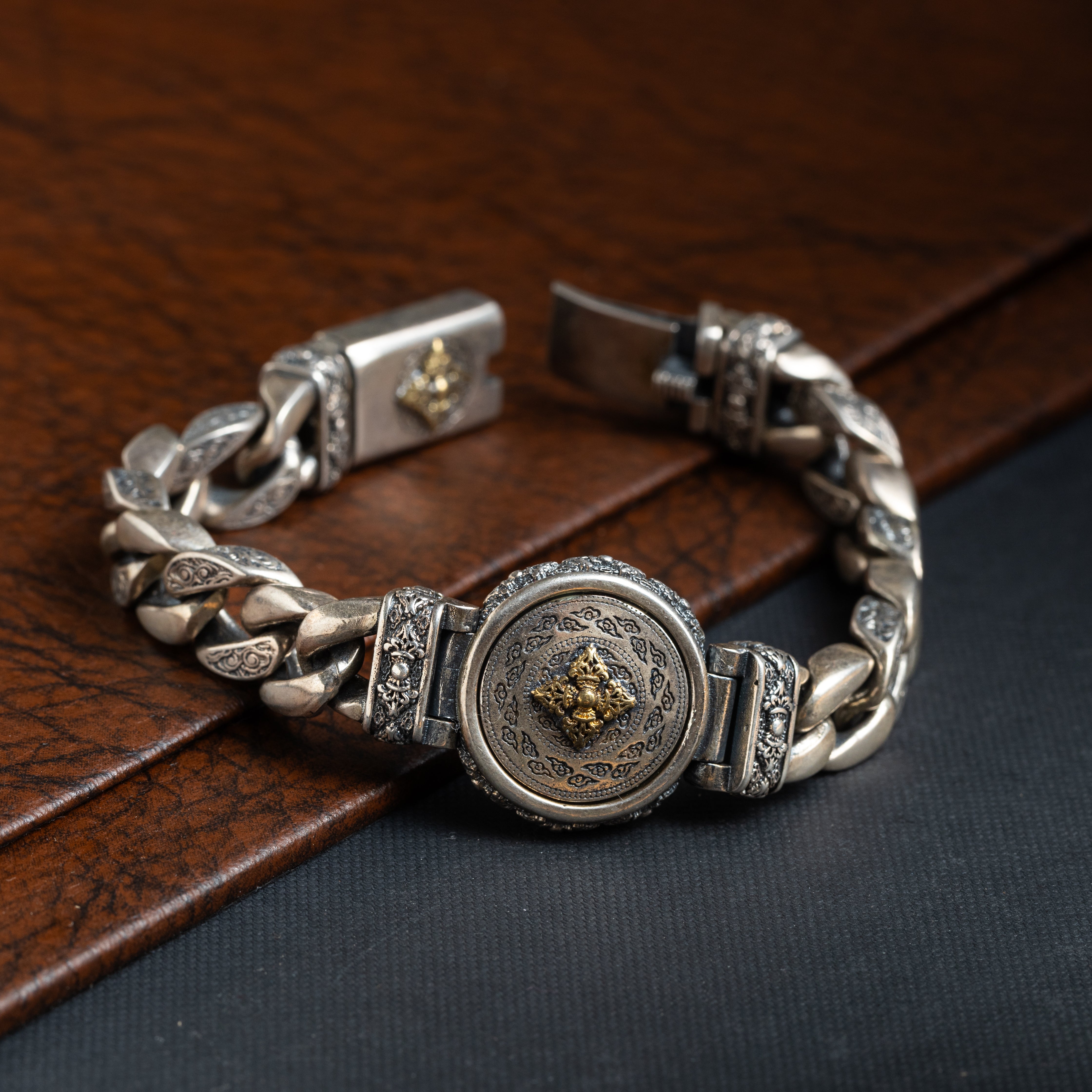 Vyagrah Bracelet