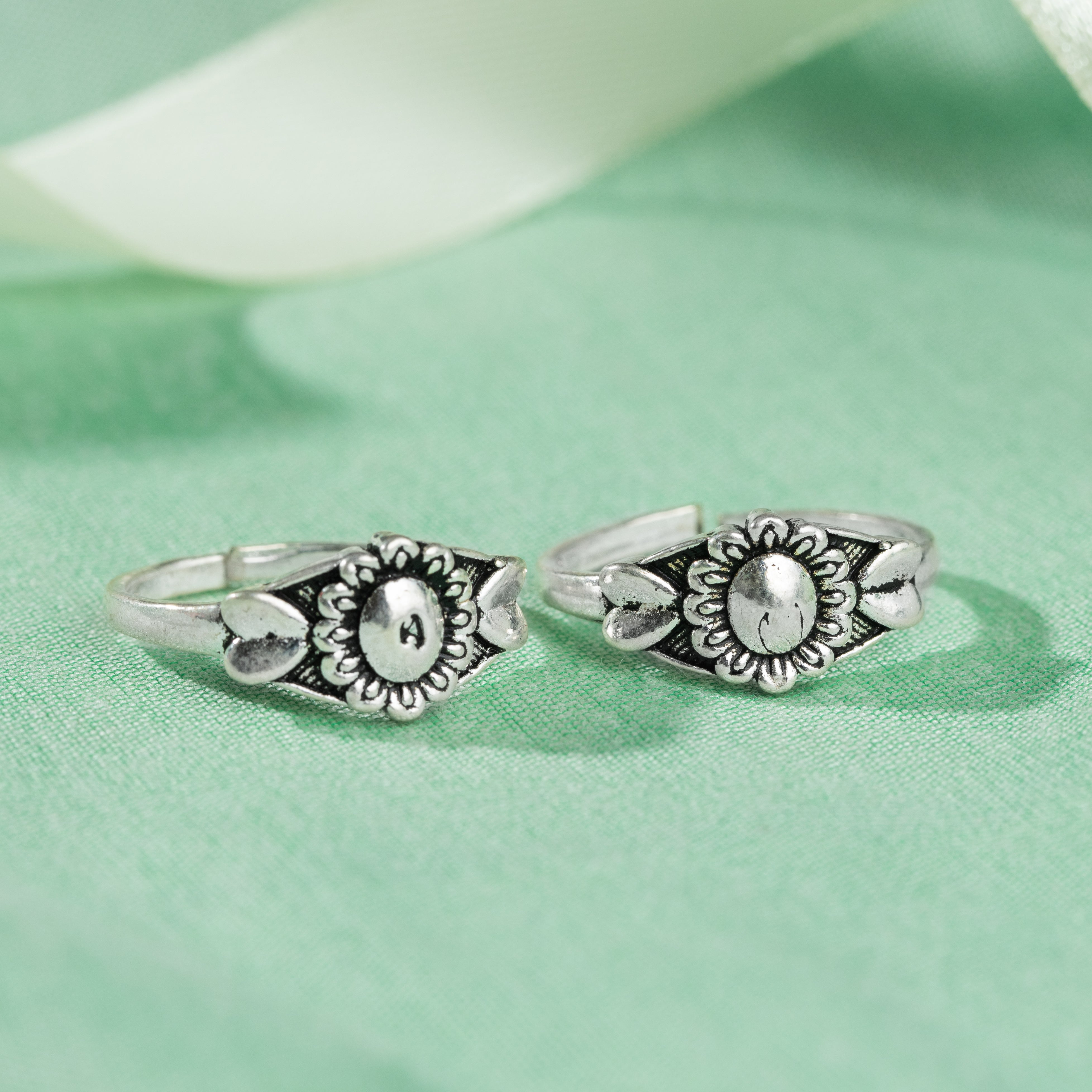 Ariva Toe Ring