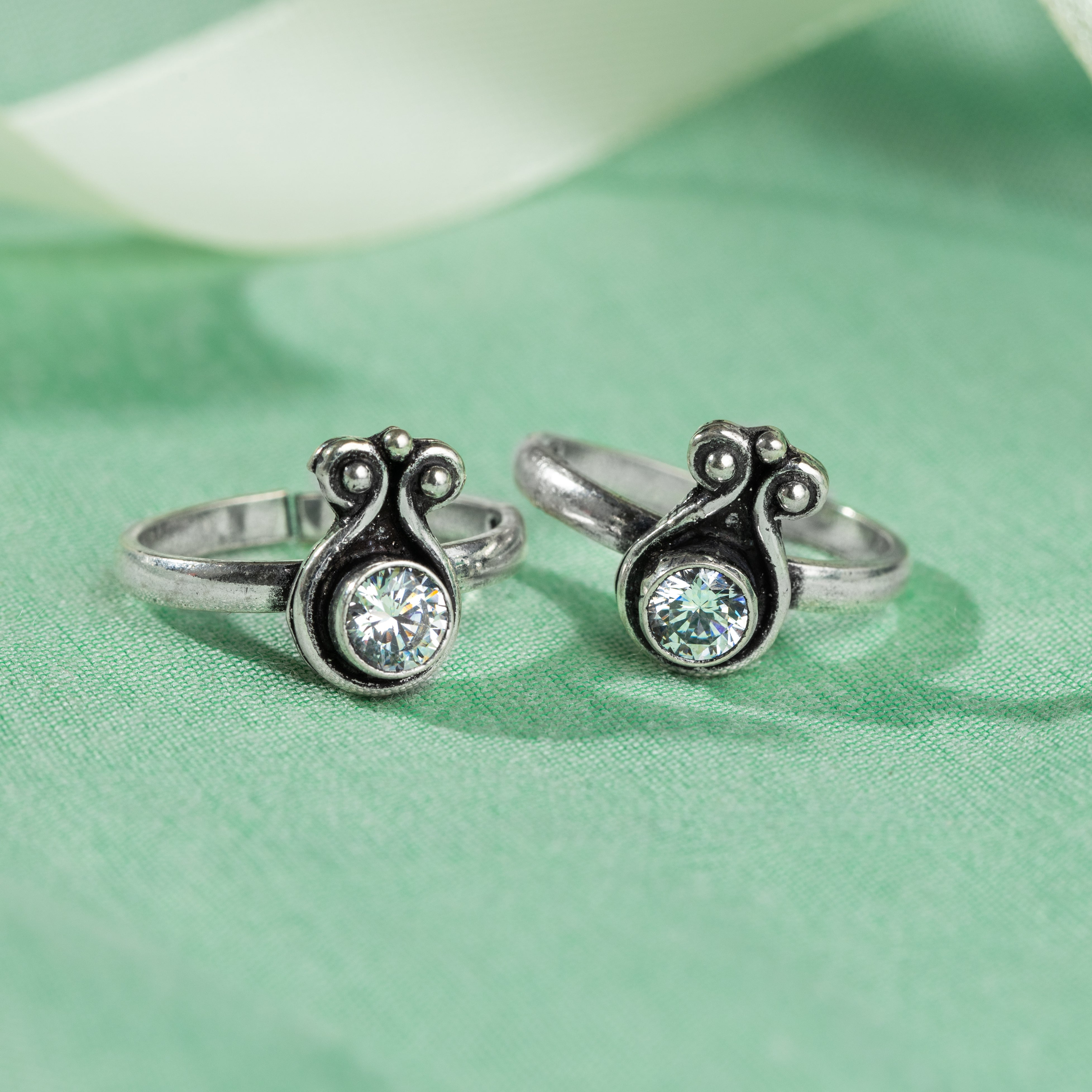 Tivara Toe Ring