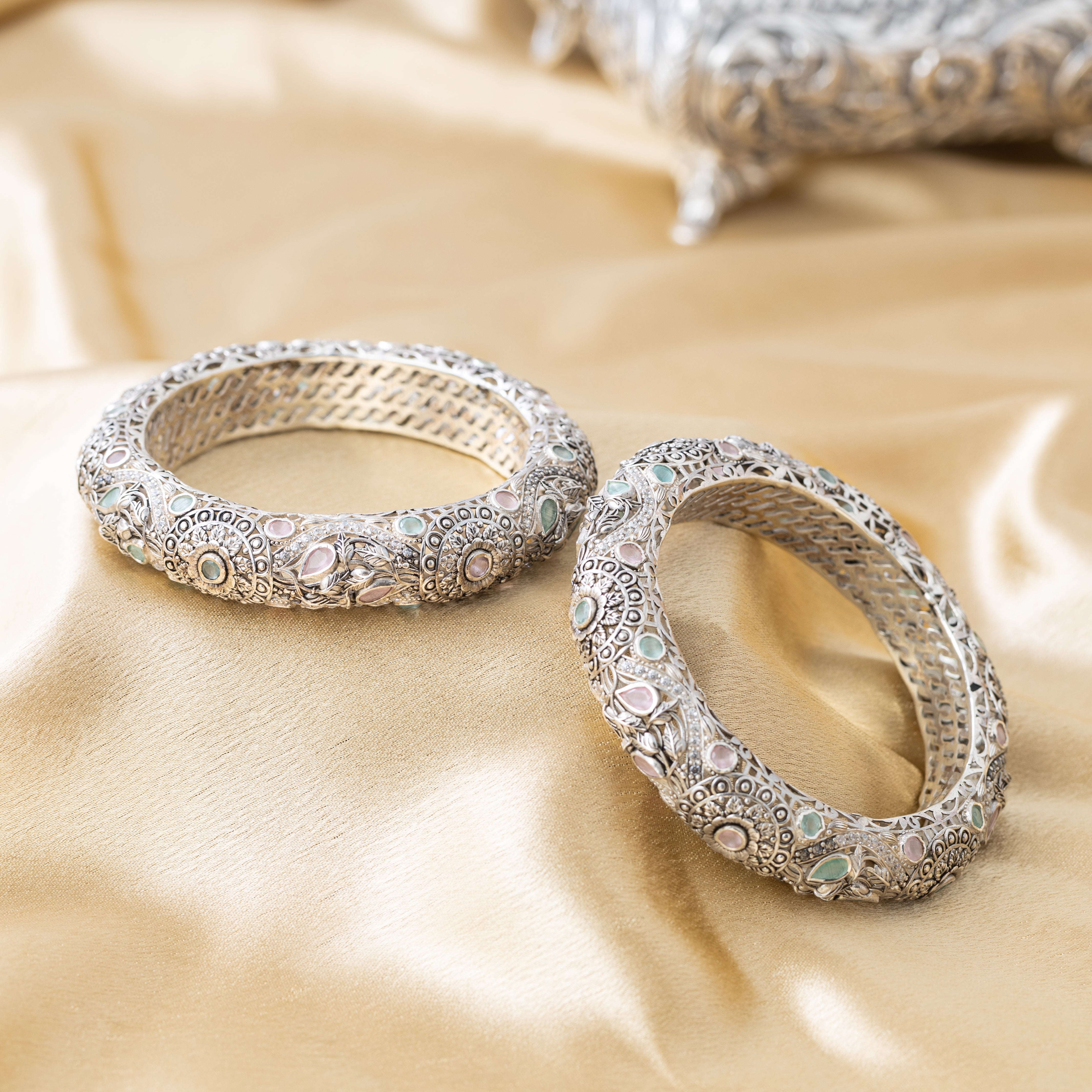 Hunar Bangles (Pair)