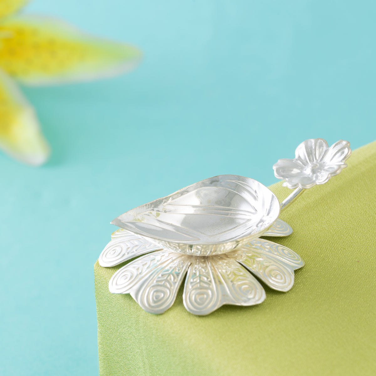 Flower Diya
