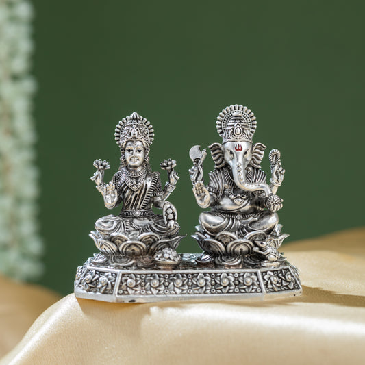Lord Ganesha and Goddess Laxmi
