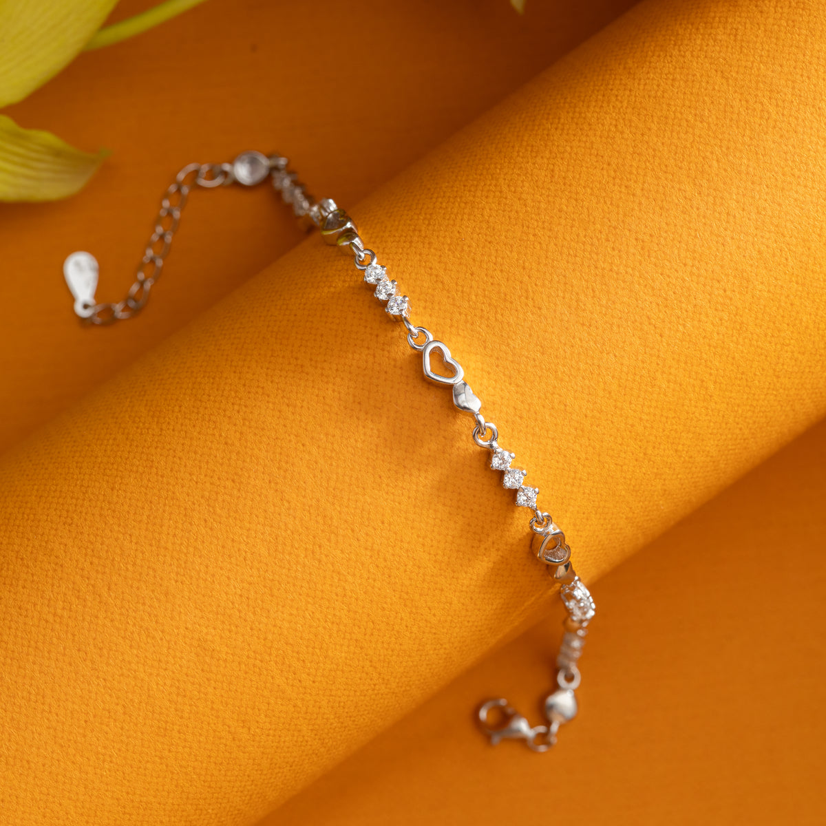 Glittering Heart Tennis Bracelet