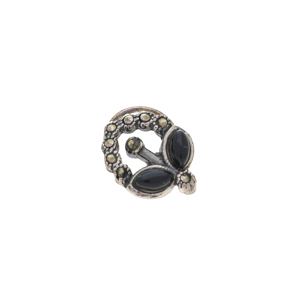 Black Stone Taar Nose Pin