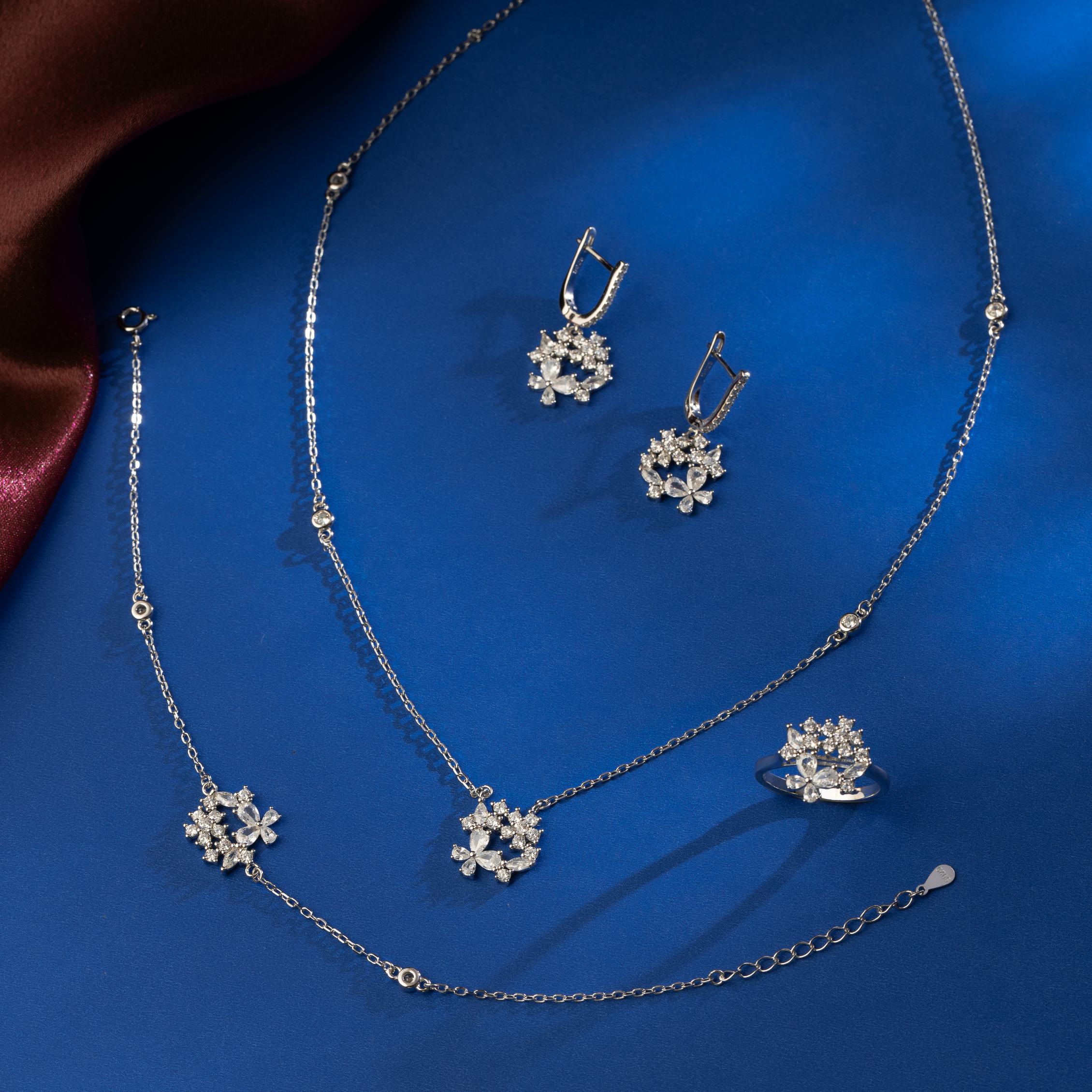 Blossom Radiance Necklace Set