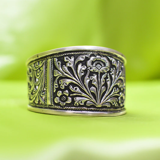 Stunning Intricate Handwork Kada