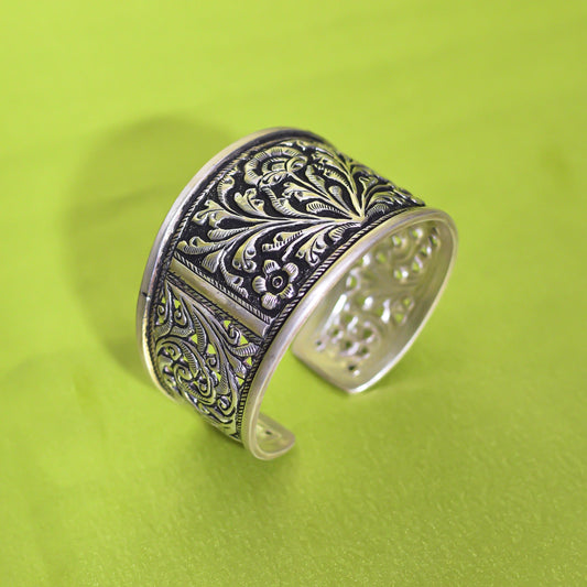 Stunning Intricate Handwork Kada