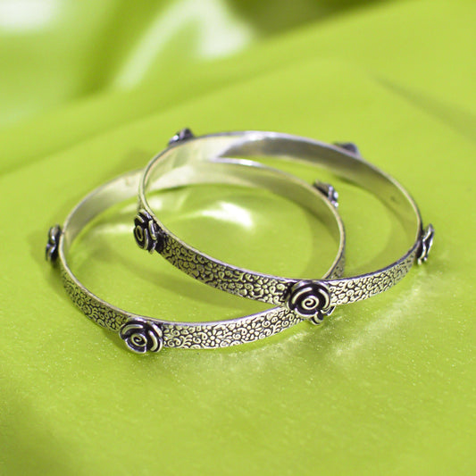 Flower Motif Bangle - Single