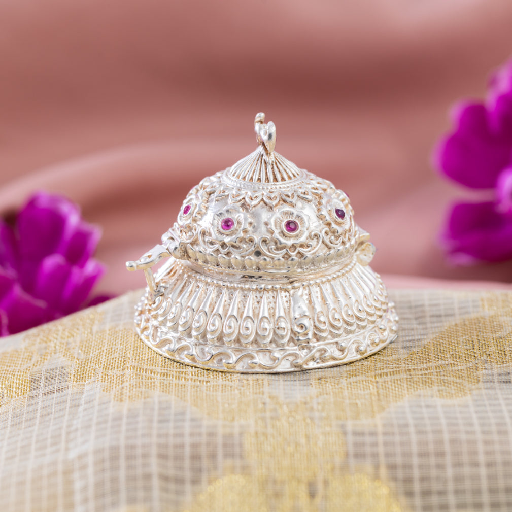 Fancy Studded Karanda