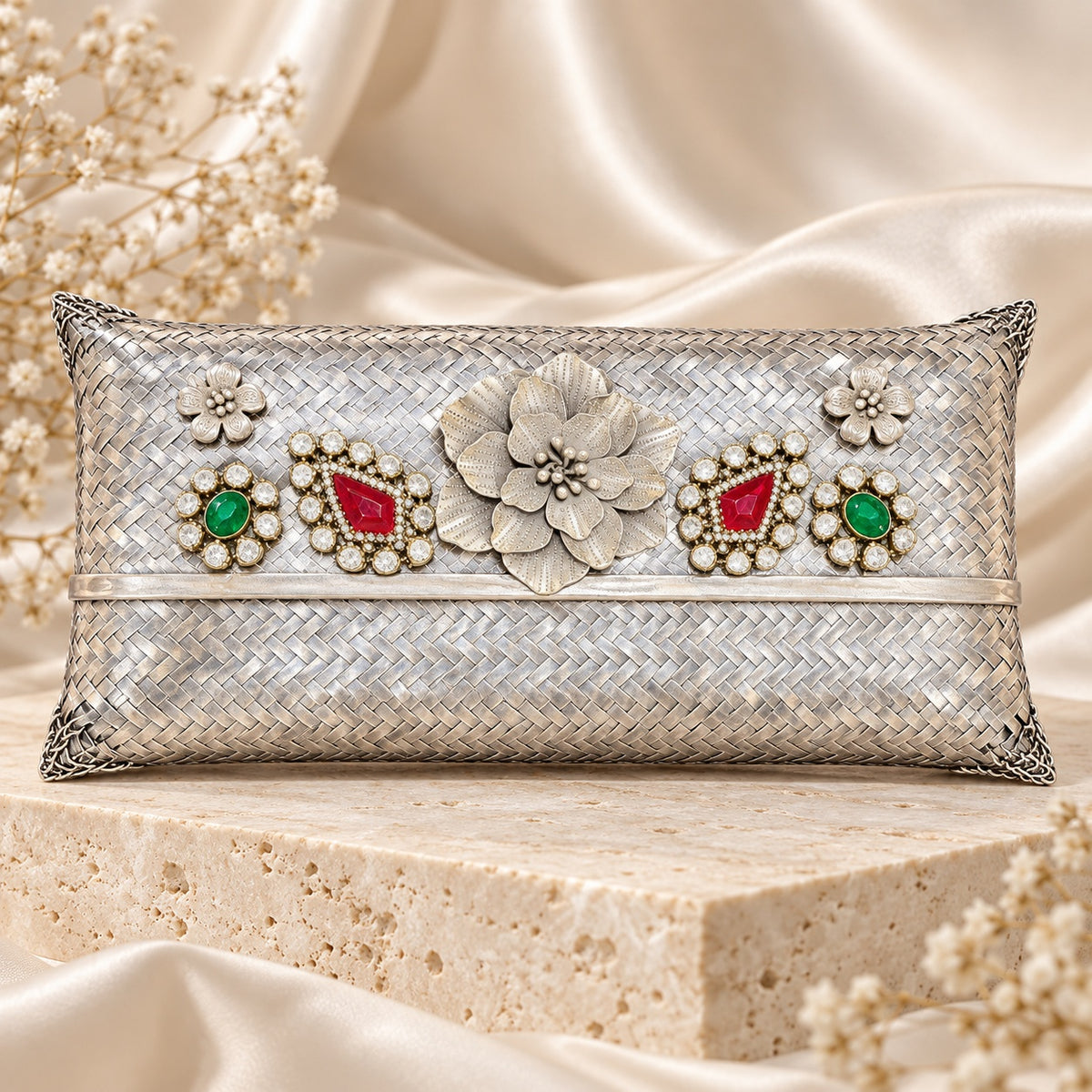 Gulbahar Clutch