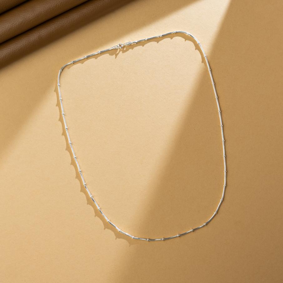 Linear Luxe Silver Chain