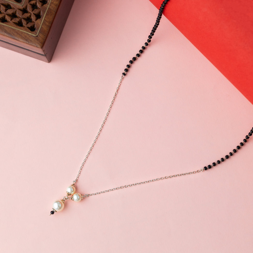 Pearl knot mangalsutra