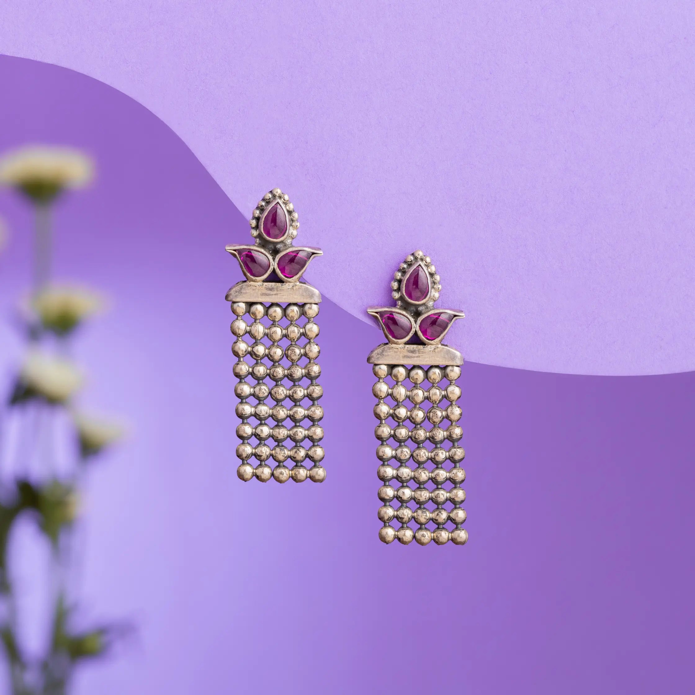 Red Jhumka That Reigns
