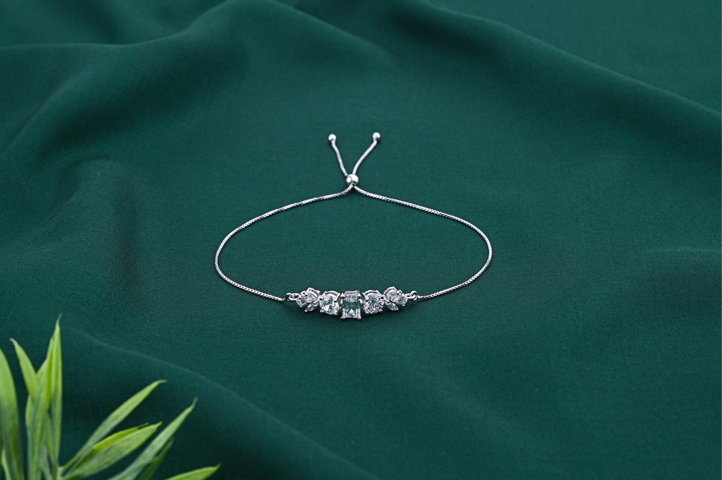 Refined Fit Bracelet