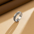 Royal Chain Band Ring