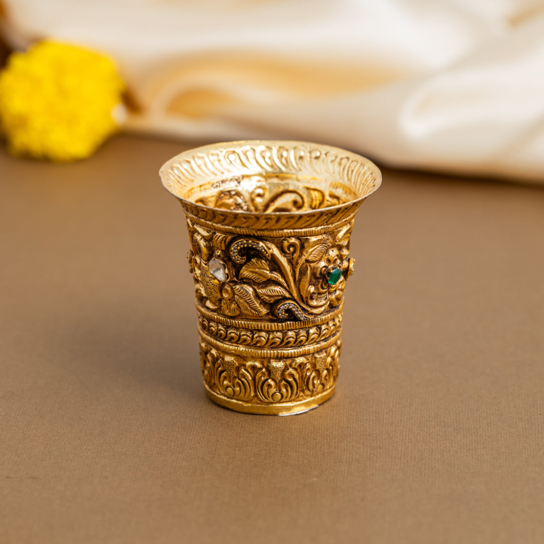 Suvarna Thali - Glass