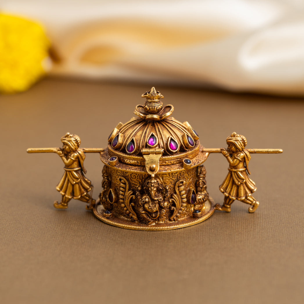 Suvarna Thali - Karanda