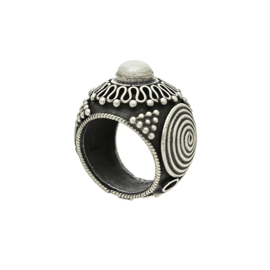 Statement Pearl Ring